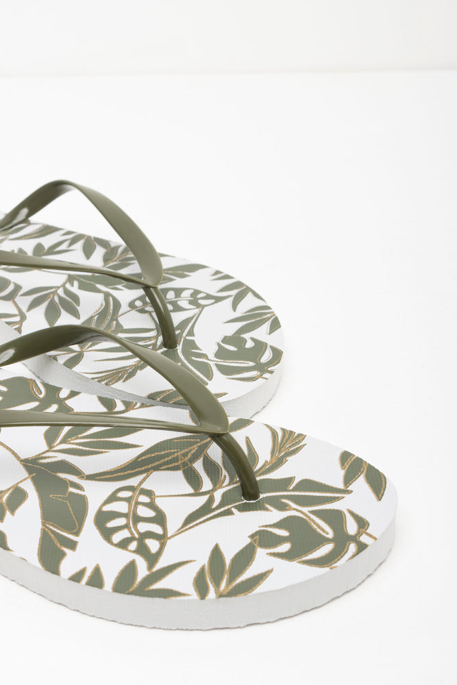 Leaf Flip Flop Green (2)
