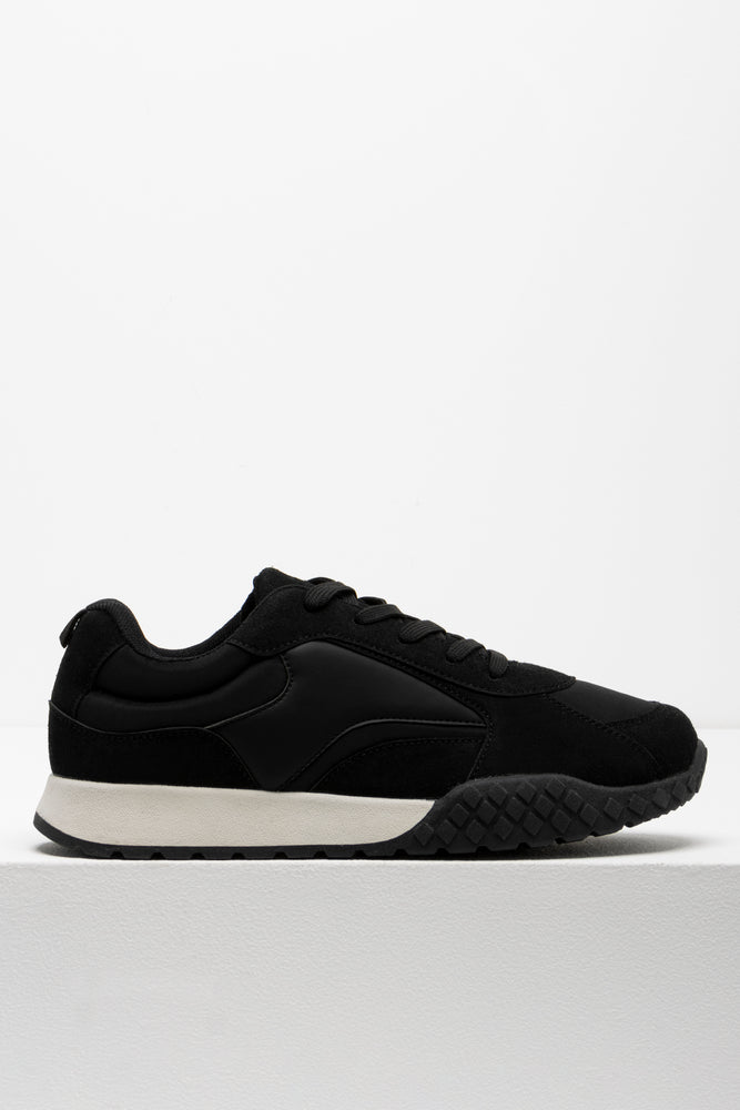 Chunky Retro Trainer Black