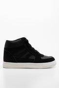 Overlay High Top Black (1)