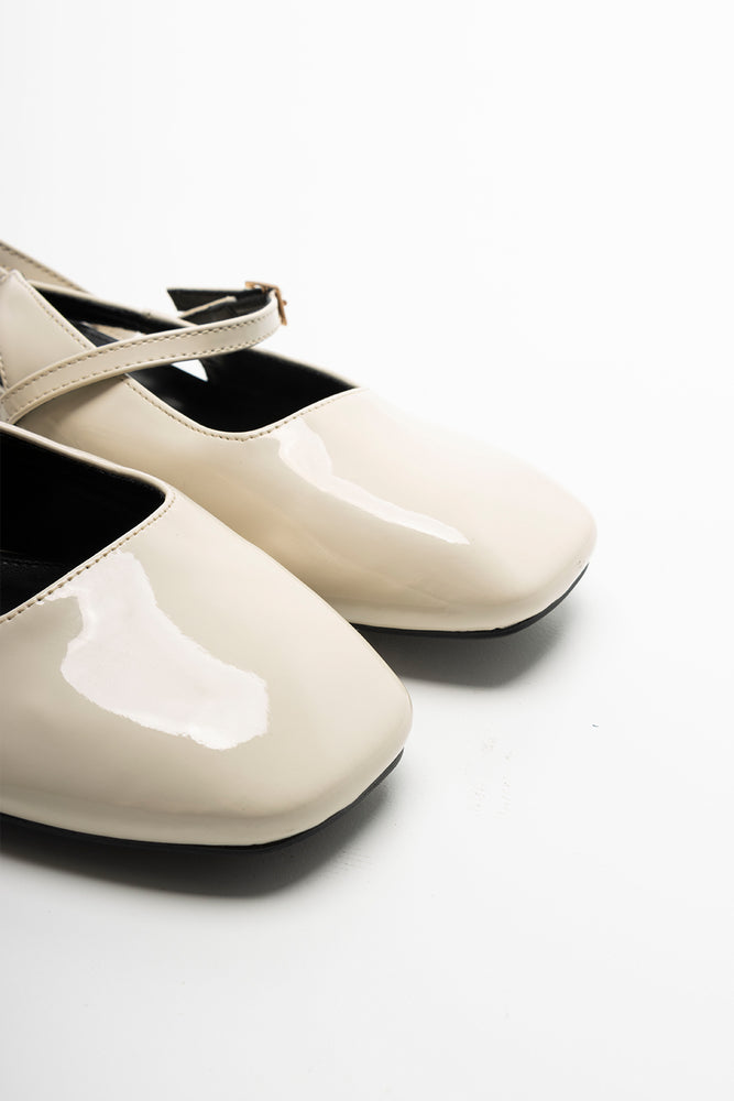 Ankle Strap Mini Block Heel Cream (2)