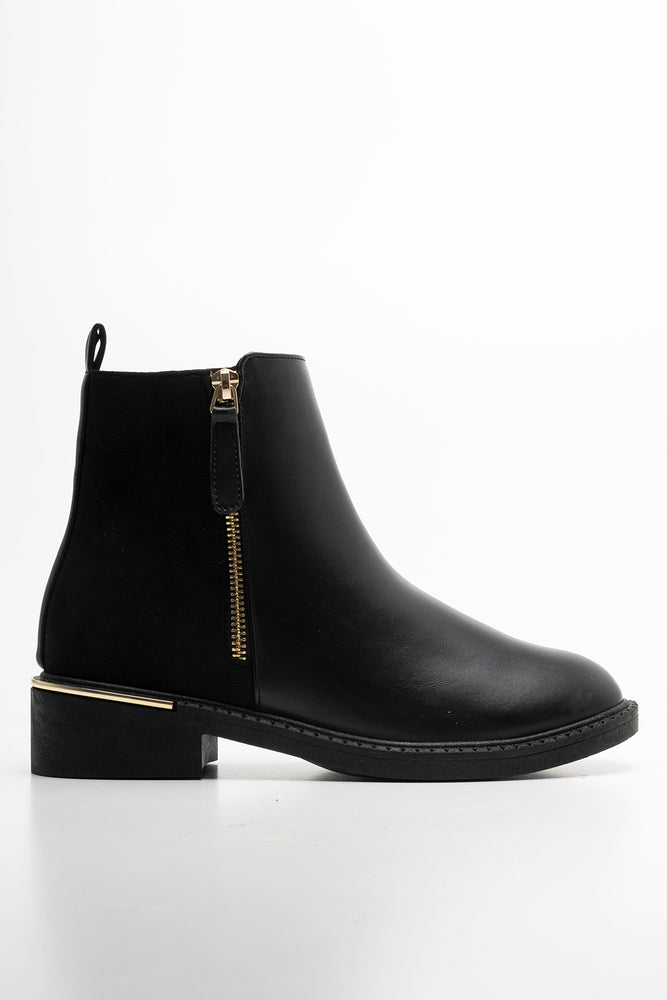 Refined Chelsea Boot Black (1)