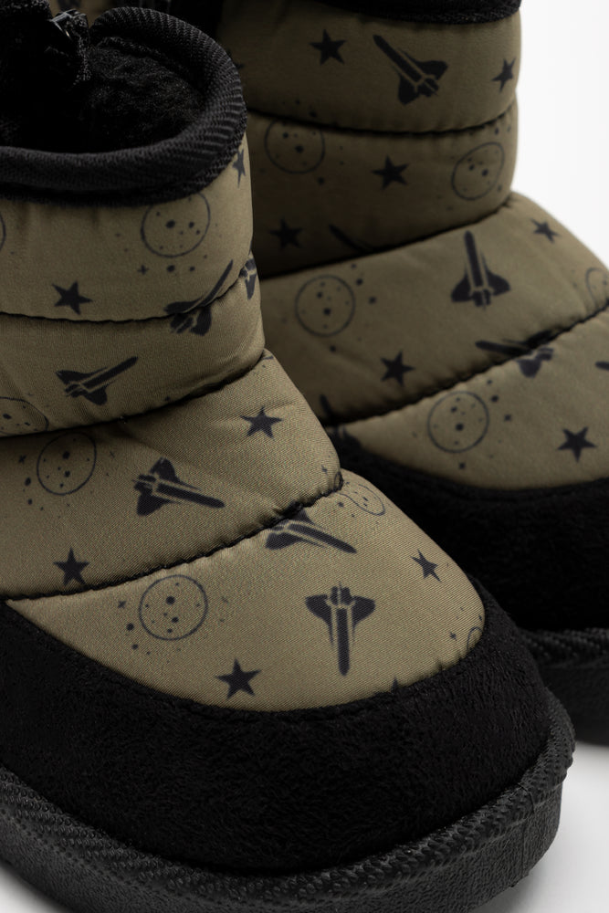 Boots Green (2)