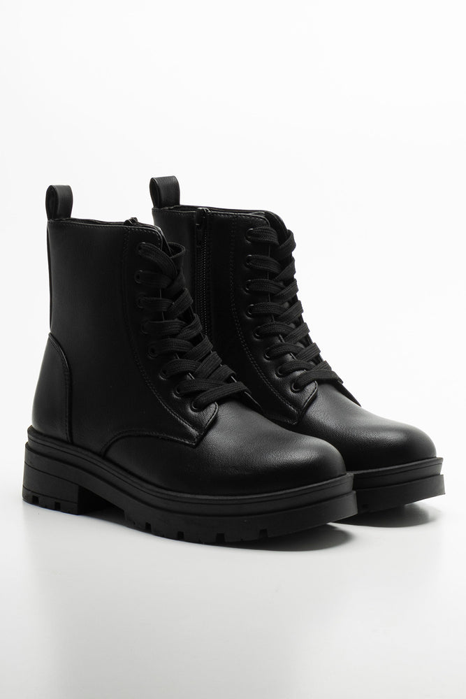 Boots Black