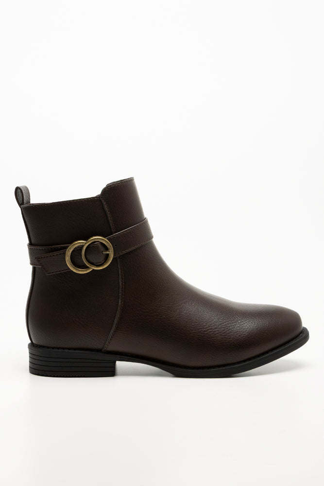 Buckle Trim Boots Brown