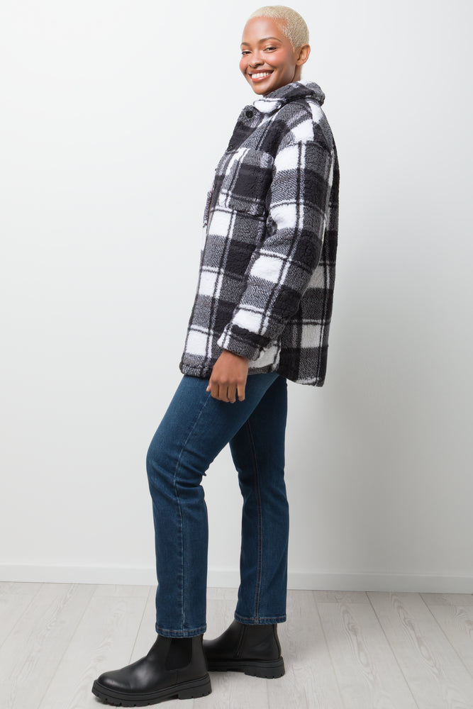 Check Sherpa Shacket Black (1)
