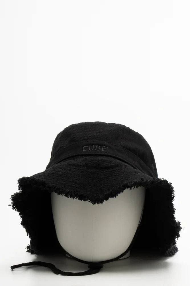 Frayed Bucket Hat Black