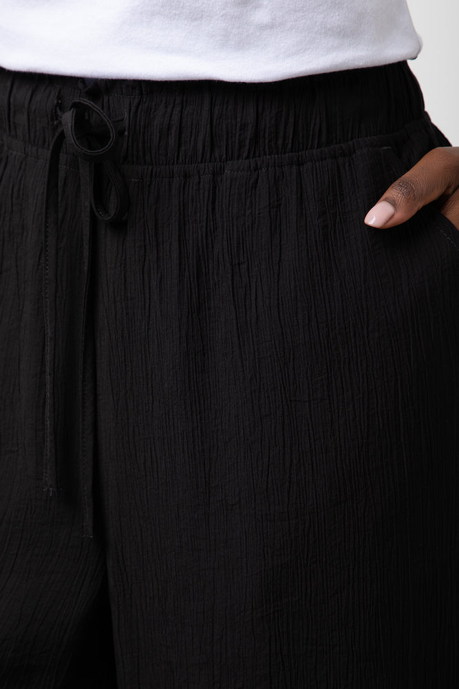 Crinkle Pants Black (4)