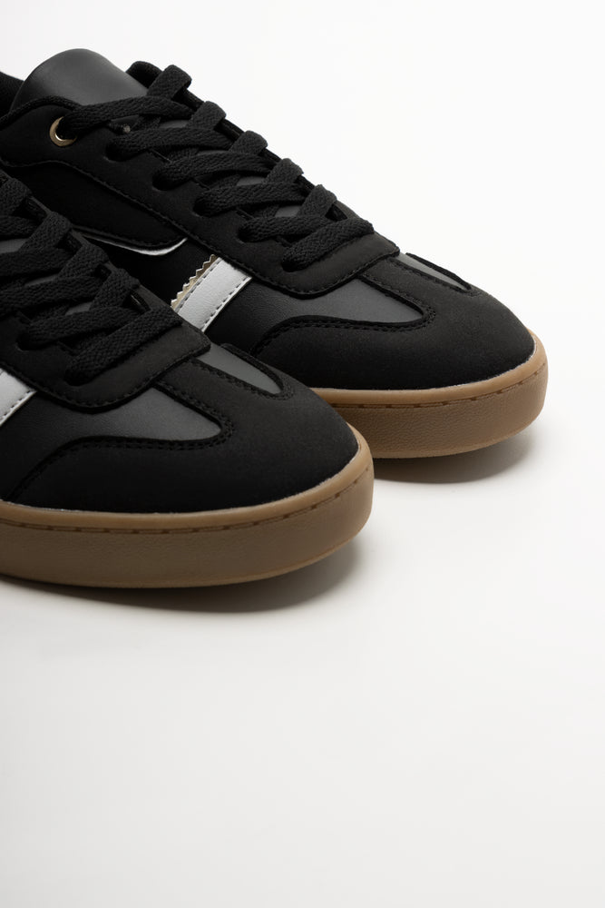 Sneakers Black (2)