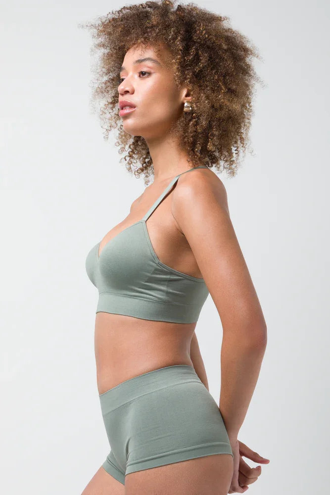 Seamfree Bralette Green (3)