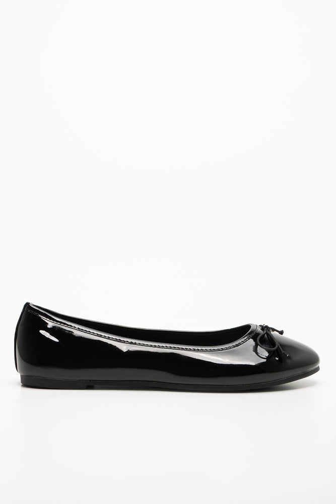 Almond Toe Ballerina Pumps Black