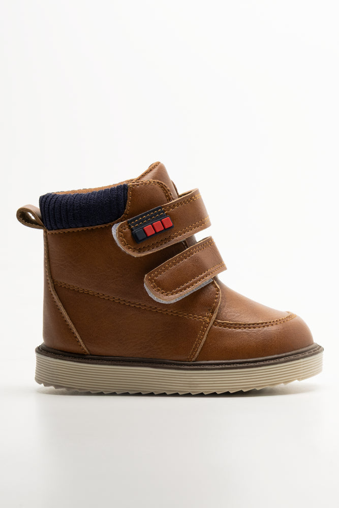 Boots Tan