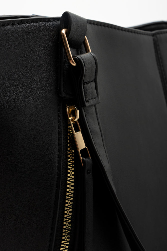 Diagonal Zip Tote Bag Black (3)