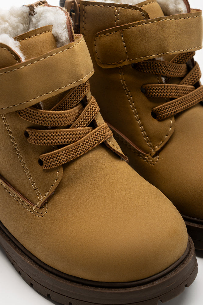 Sherpa Boots Tan (2)