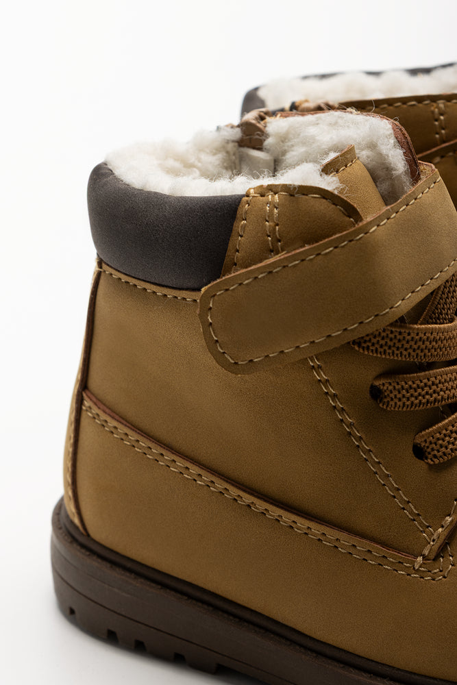 Sherpa Boots Tan (3)