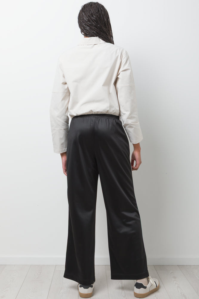Wide Leg Joggers Black (3)