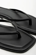 Thong Mule Sandal Black (2)