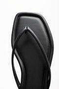 Thong Mule Sandal Black (4)