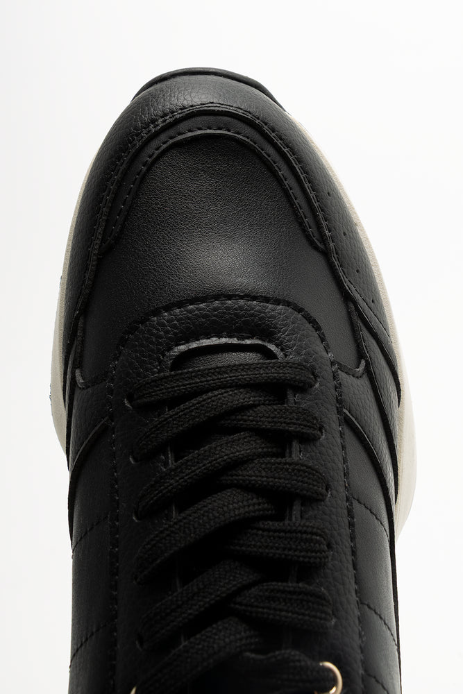 Retro Trainer Black (4)