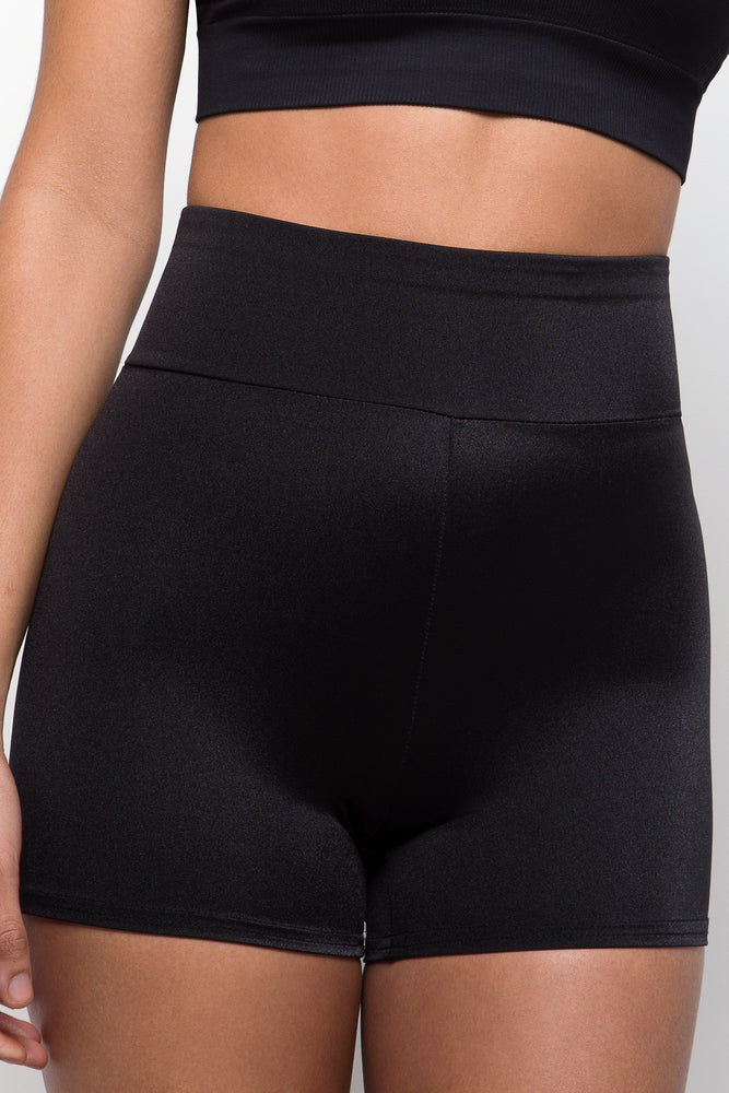 Wide Waist Shorts Black (3)