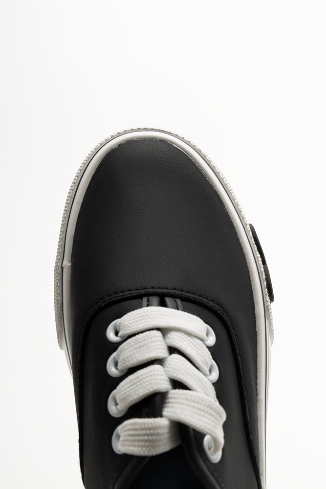 Heart Sneakers Black (4)