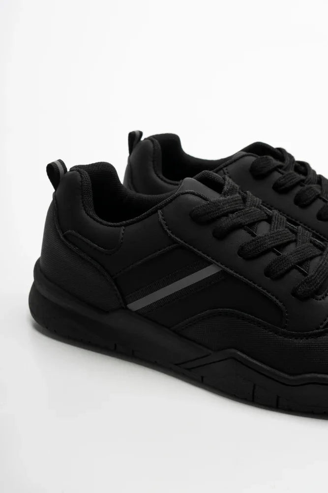 Lace Up Trainers Black (3)