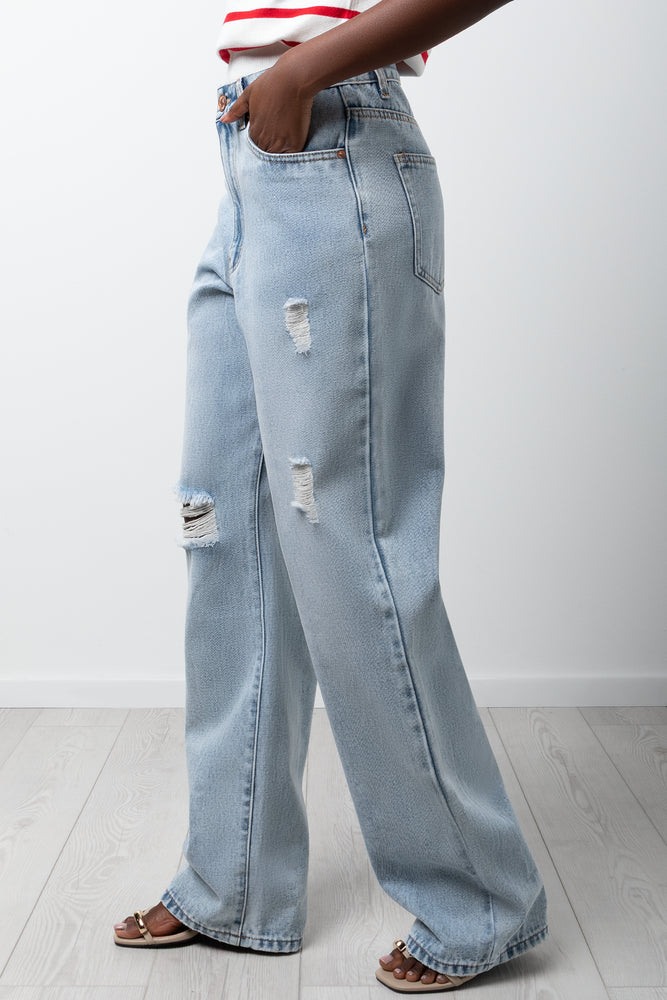 Distressed Straight Leg Jean Light Blue (1)