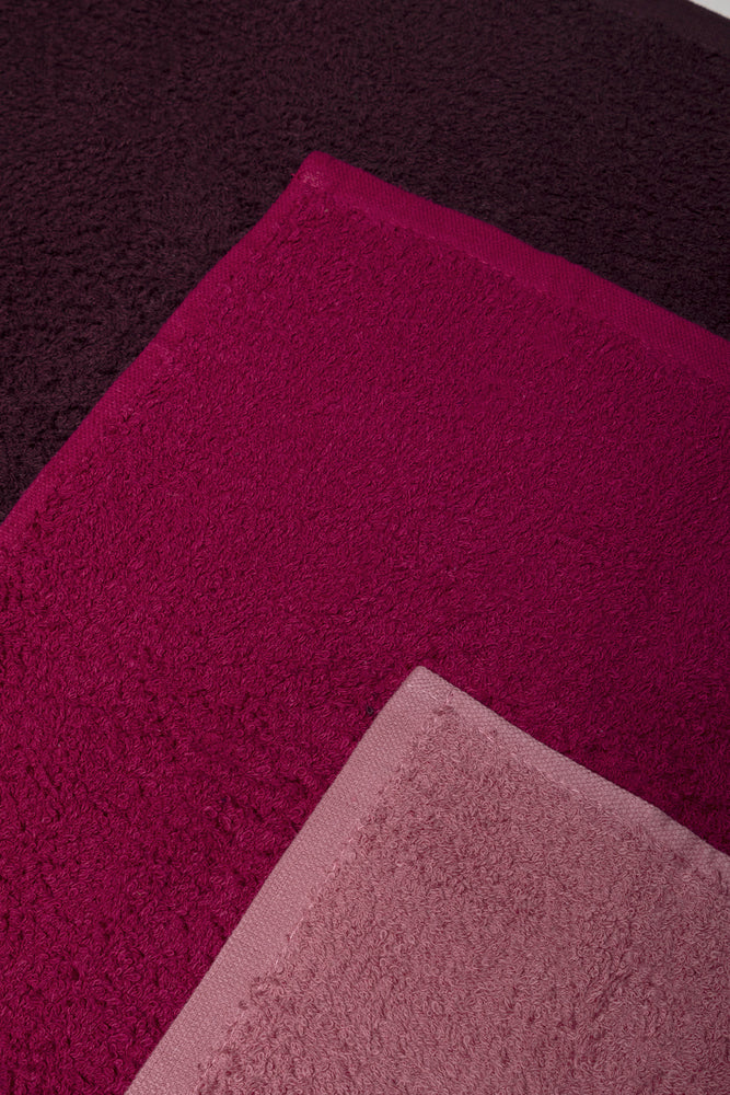 3 Pack Face Cloths Brown, Burgundy And Pink (1)