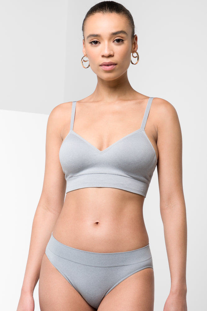 3 Pack Seam-Free Bikini Panties Grey & Black