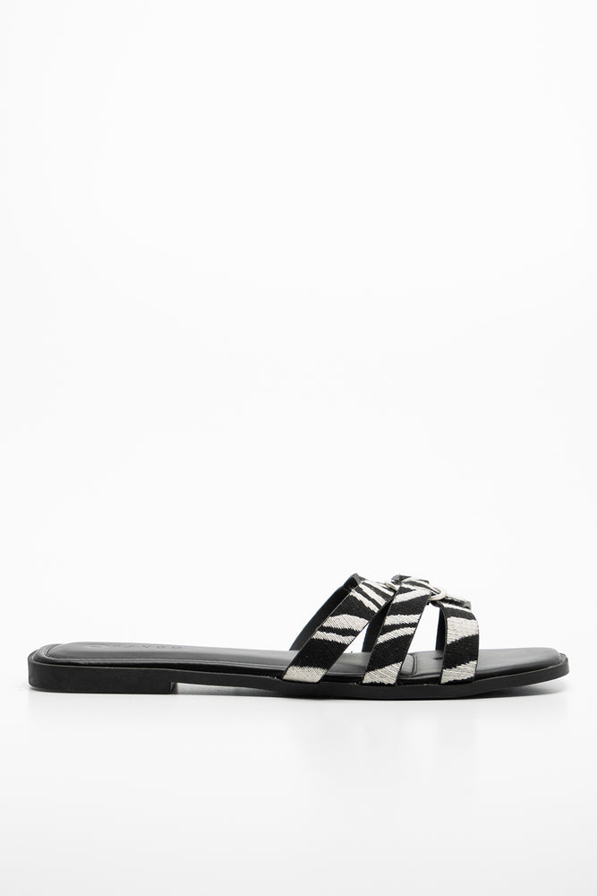 Circle Trim Sandal Black & White
