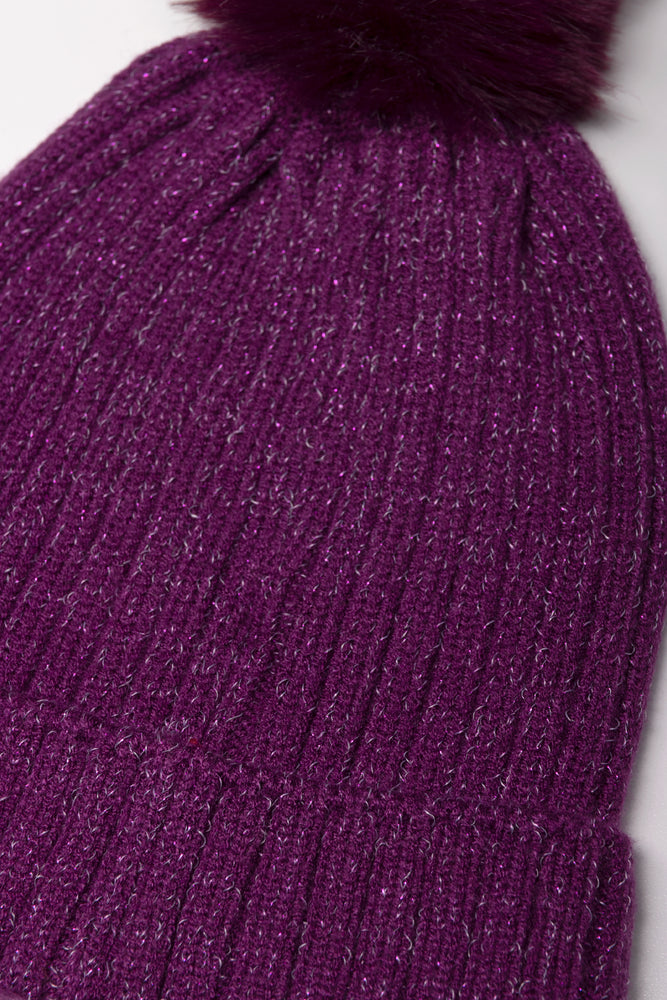 Beanie Burgundy (1)
