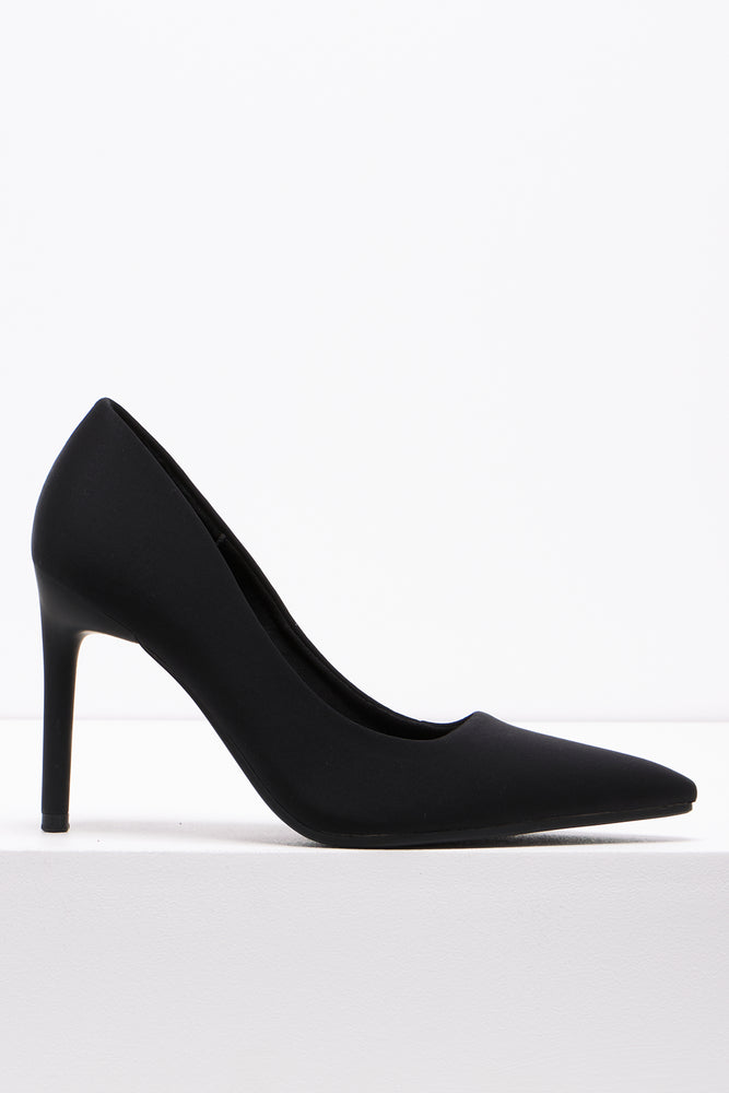 Heel Court Shoe Black (1)