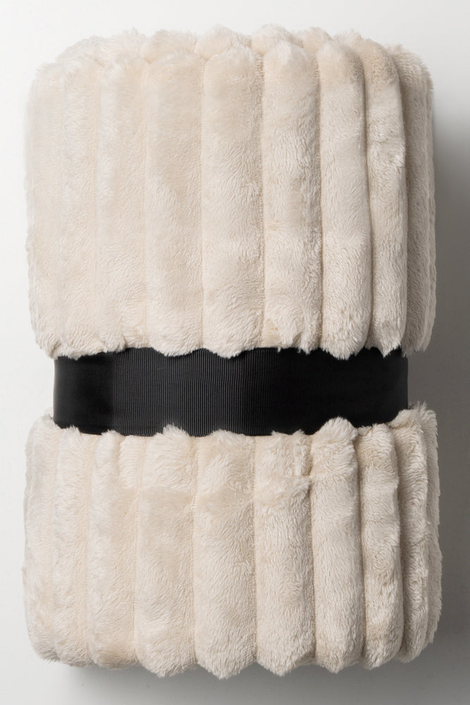 TEXTURED LARGE THROW MILK