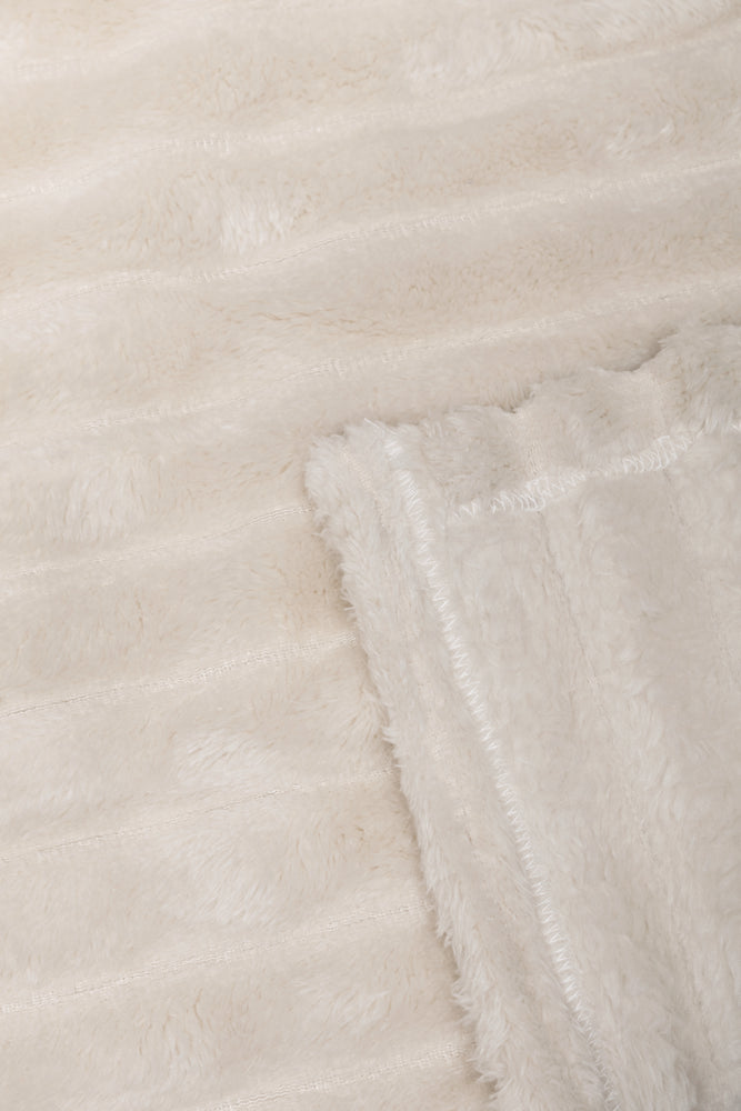 TEXTURED LARGE THROW MILK