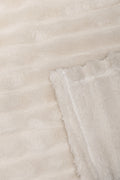 TEXTURED LARGE THROW MILK (1)