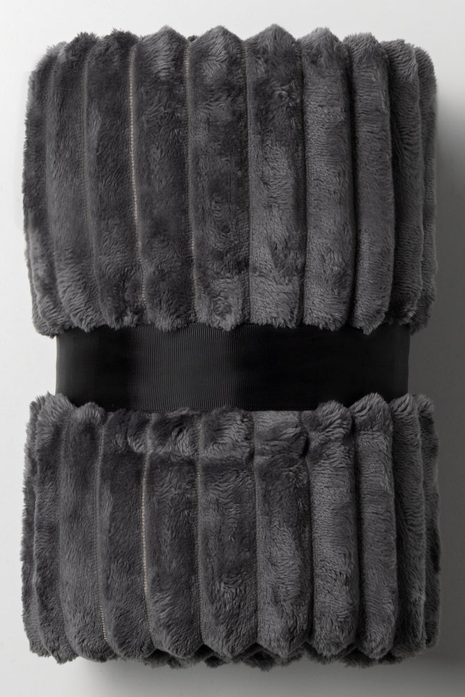 TEXTURED THROW LARGE CHARCOAL