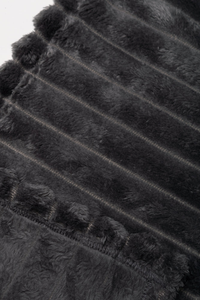 TEXTURED THROW LARGE CHARCOAL