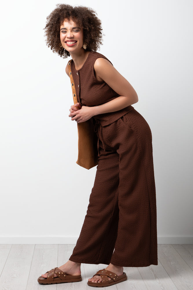 Sleeveless Bubble Knit Vest Brown (1)