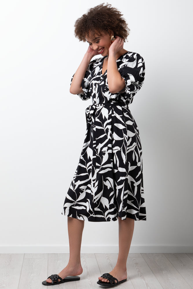 Puff Sleeve Dress Black & White (1)