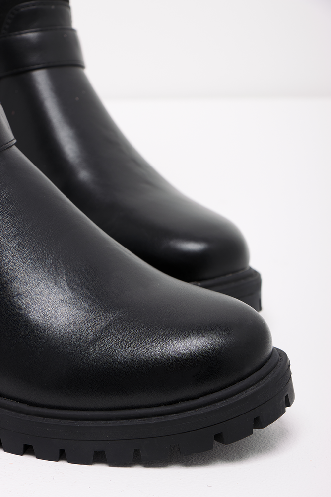 Boot Black (2)