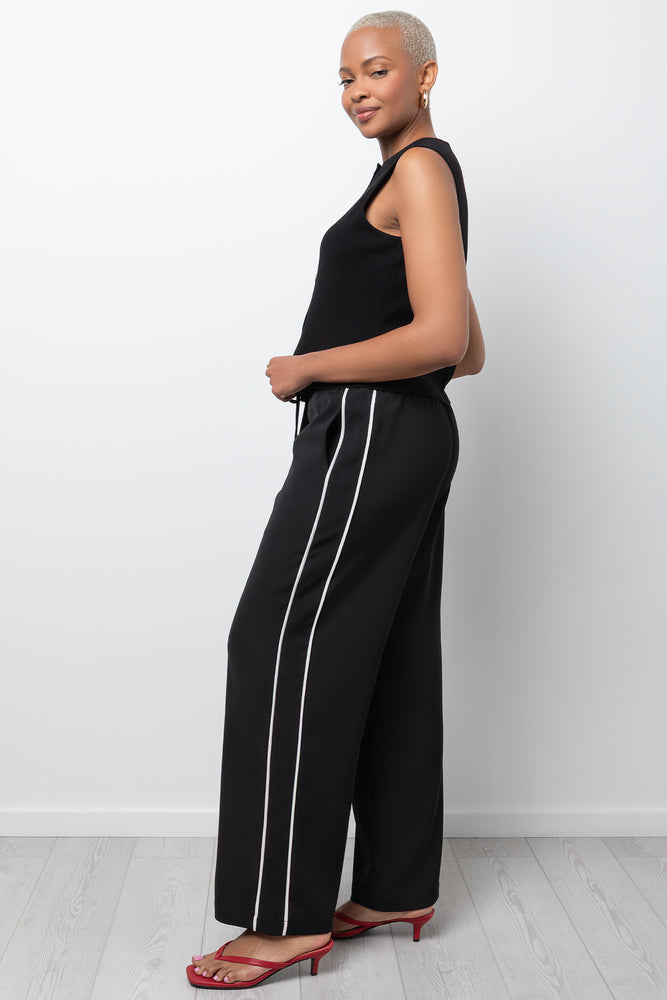 Sleeveless Knit Button Through Vest Black