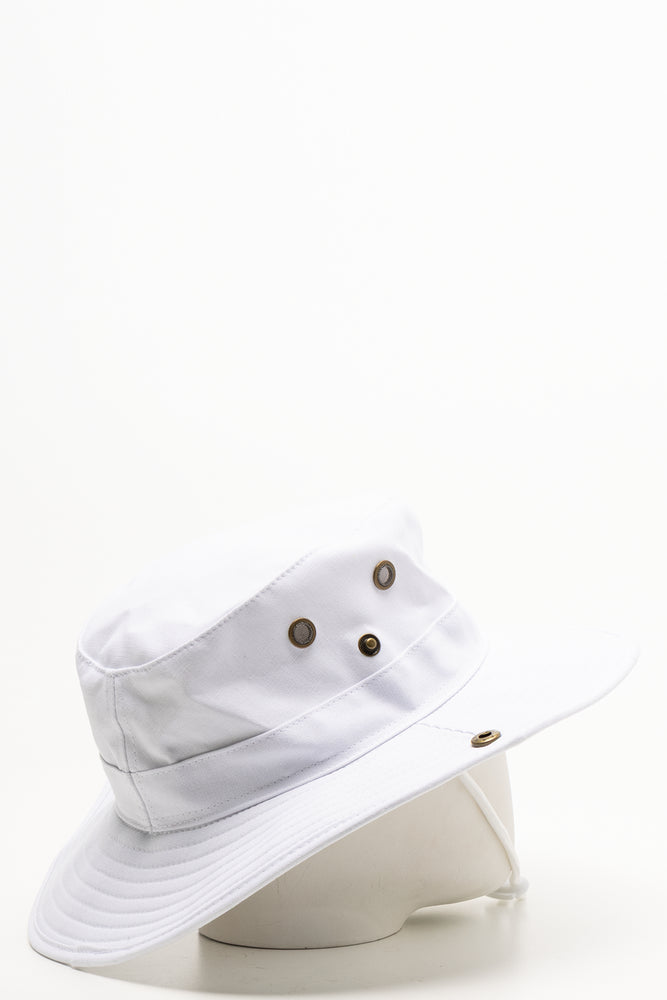 Cricket Hat White (1)