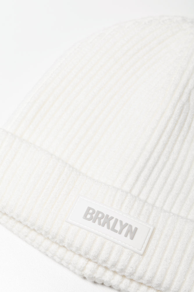 Hat White (1)