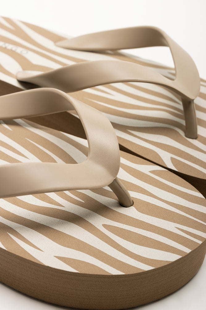 Platform Flip Flops Natural (2)