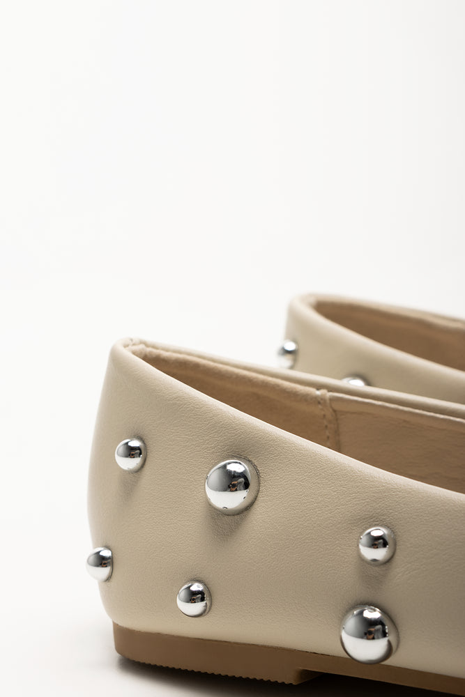 Studded Pumps Natural (3)
