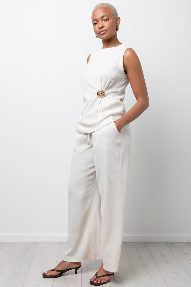 Sleeveless Crinkle Top Cream