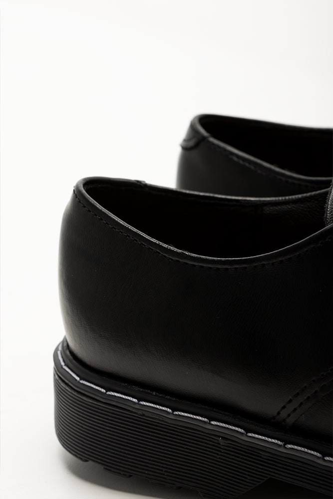 Buccaneer Shoes Black (3)