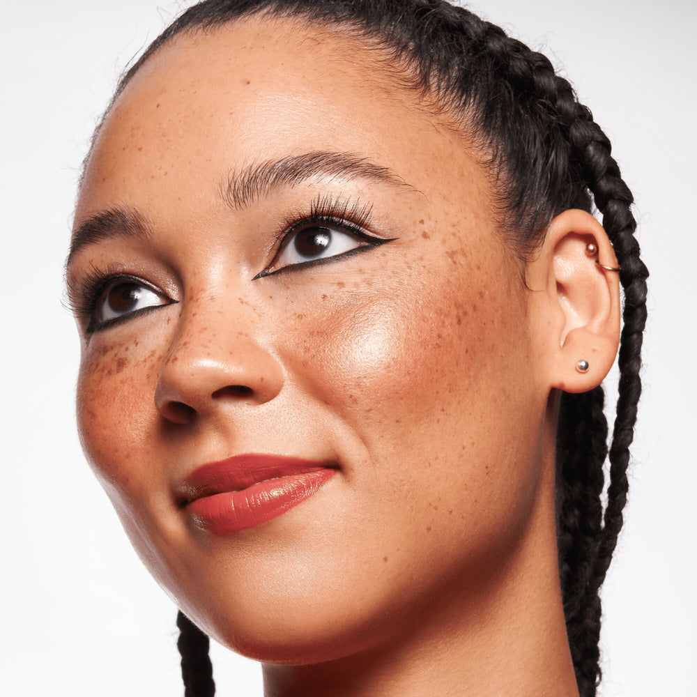 Essence The Slim Stick 103