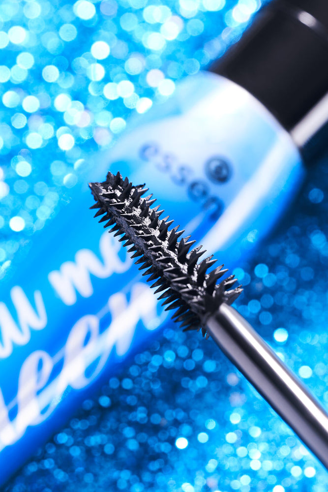 Essence Call Me Queen Dramatic False Lash Effect (2)