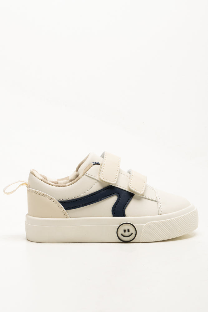 Smile Badge Sneakers White