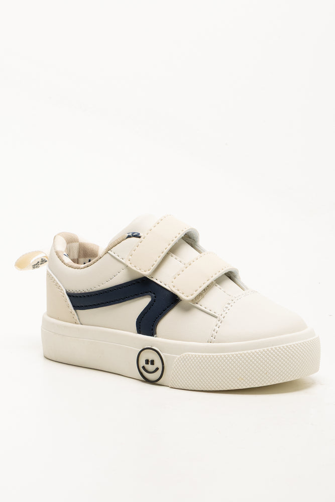 Smile Badge Sneakers White